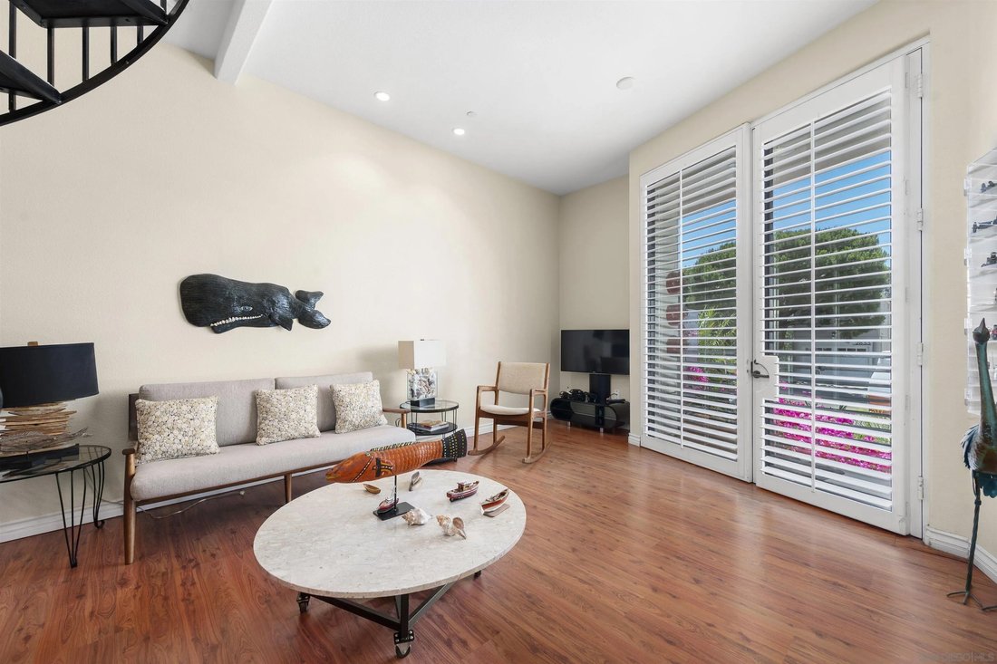 Condo in San Diego, California, United States 4 - 18386748
