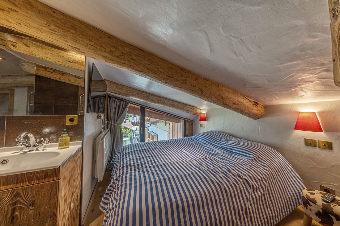 Apartment in Val-d'Isere, Auvergne-Rhône-Alpes, France 3 - 18387142