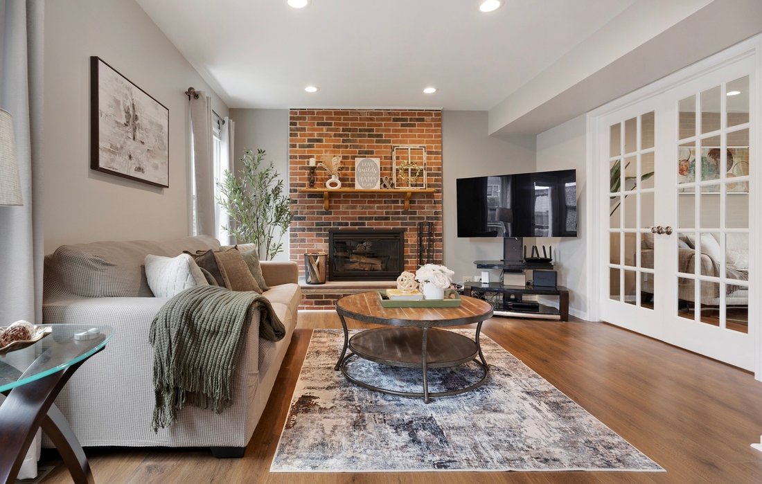 House in Naperville, Illinois, United States 5 - 18386870