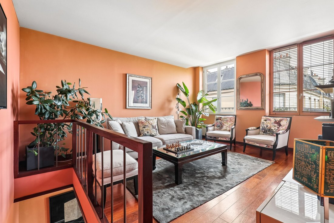 Apartment in Saint Germain l'Auxerrois, Paris 1er Arrondissement, Paris 3 - 18387479