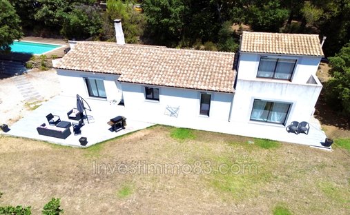 Villa in Pourrieres, Provence-Alpes-Côte d'Azur, France 1