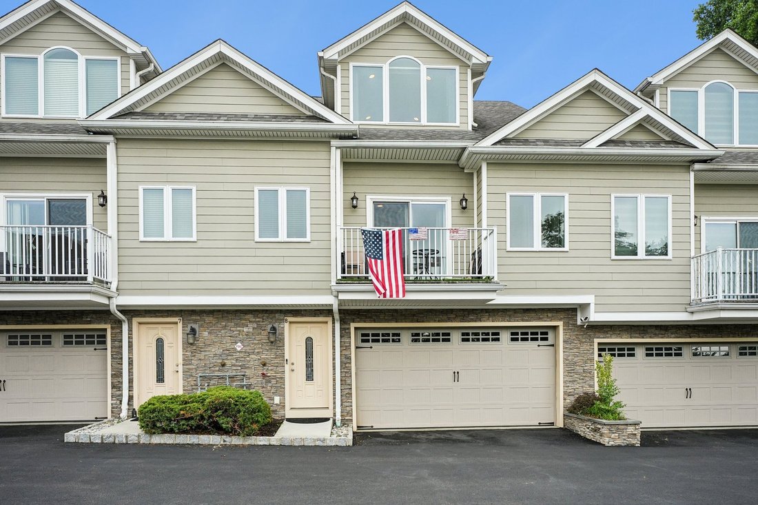 Townhouse in Springfield Township, New Jersey, United States 3 - 18387834