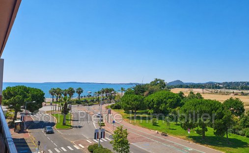 Apartment in Val de Cagne-Colline Route de Vence, Cagnes-sur-Mer, France 1