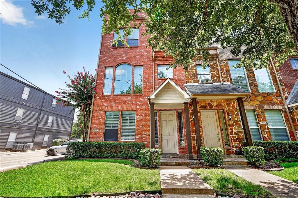 Townhouse in Dallas, Texas, United States 5 - 18387427