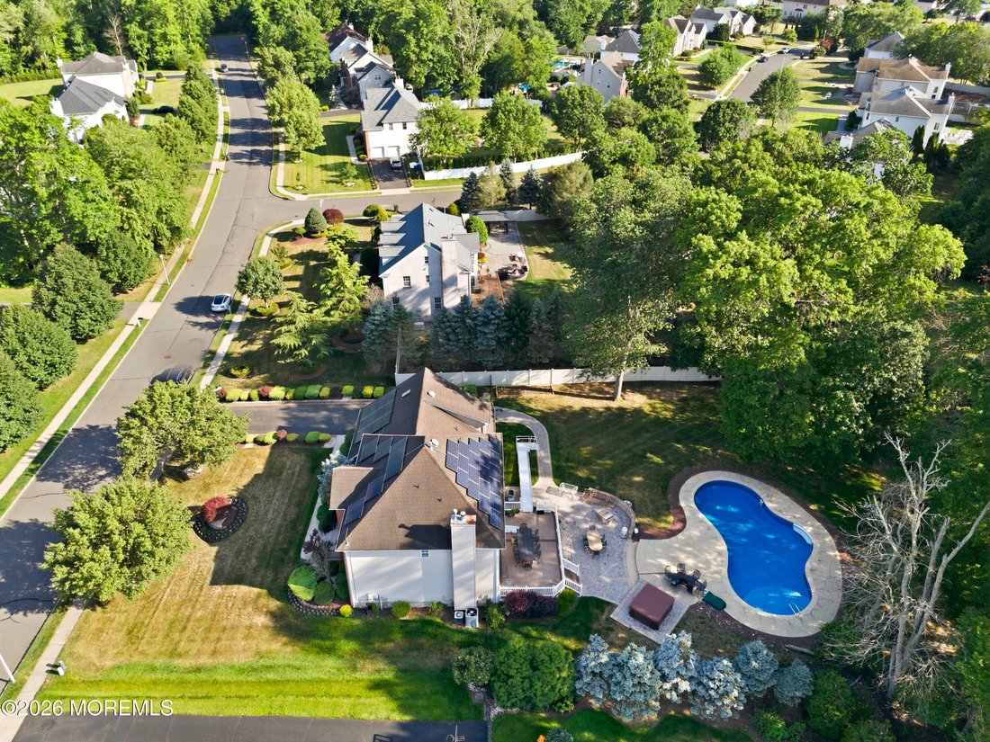 House in Old Bridge Township, New Jersey, United States 4 - 18387096