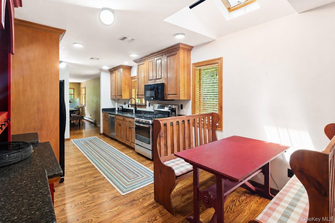 House in West Nyack, New York, United States 3 - 18387042
