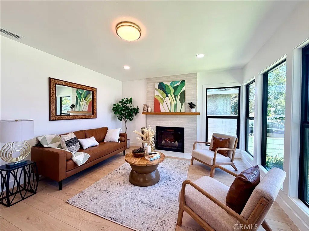 Condo in Signal Hill, California, United States 3 - 18386717