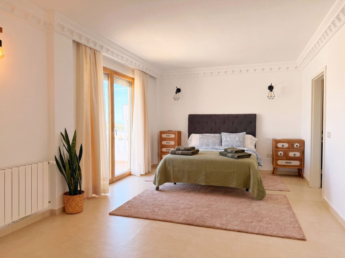 Villa in Elviria-Cabopino, Marbella, Spain 4 - 18387695