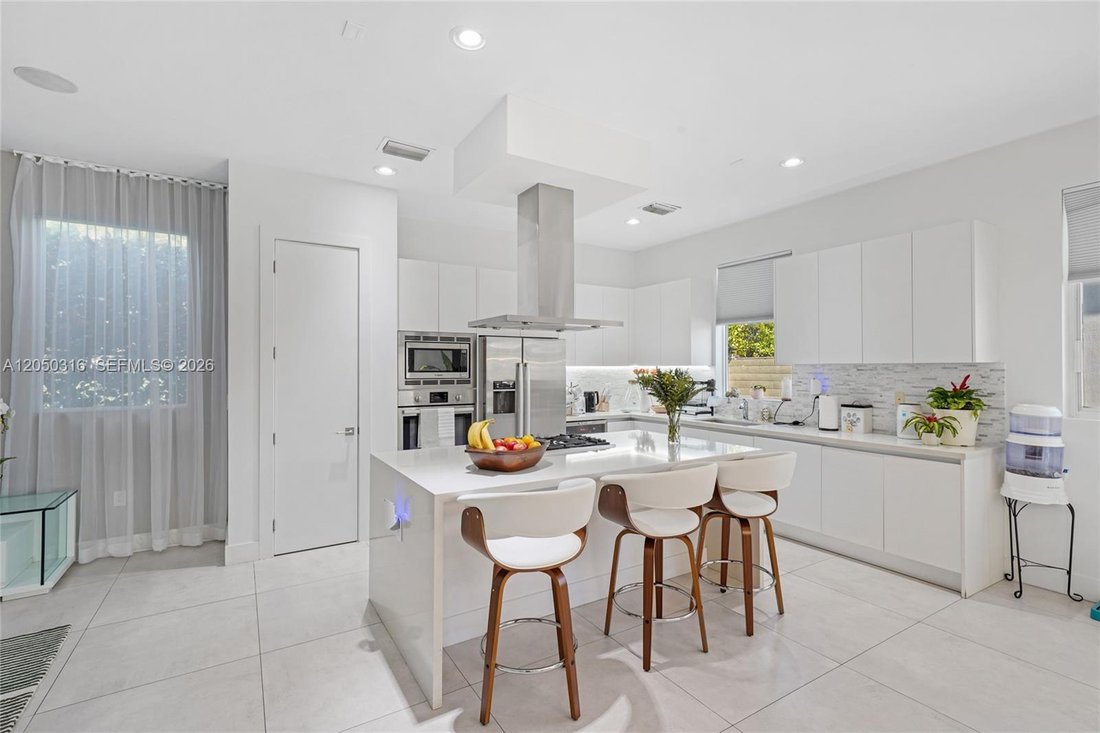 House in Doral, Florida, United States 4 - 18387848