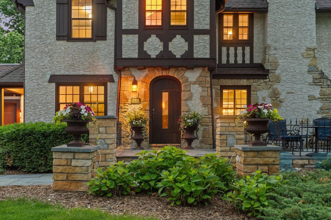 House in Hopkins, Minnesota, United States 2 - 18387037
