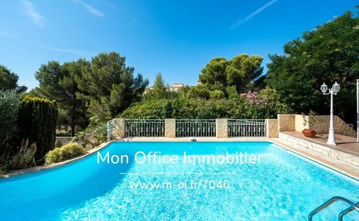 House in Le Village-L'Esperon, Sausset-les-Pins, France 1