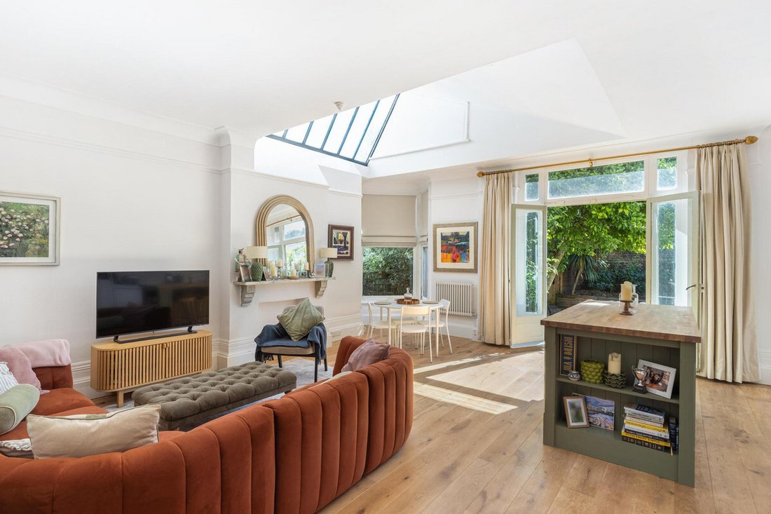 Apartment in Hammersmith, Hammersmith and Fulham, England 2 - 18387602