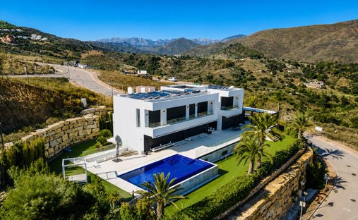Villa in La Cala de Mijas, Mijas, Spain 1