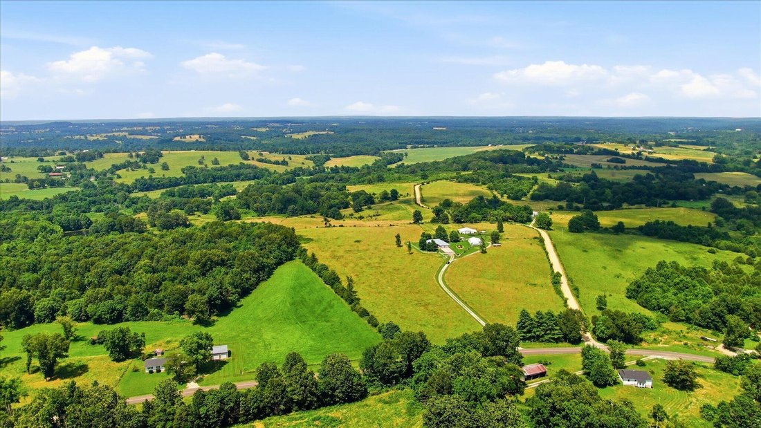 Farm Ranch in Mansfield Location, Missouri, United States 4 - 18387157
