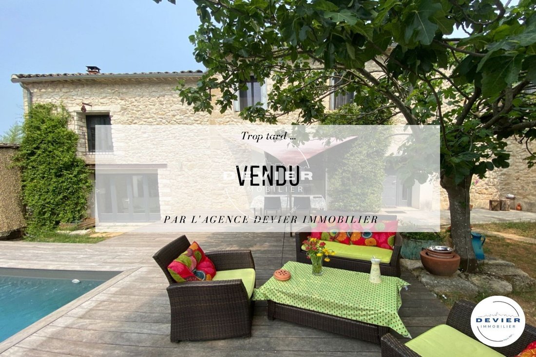 Villa in Centre Ville, Castries, France 1 - 12994793