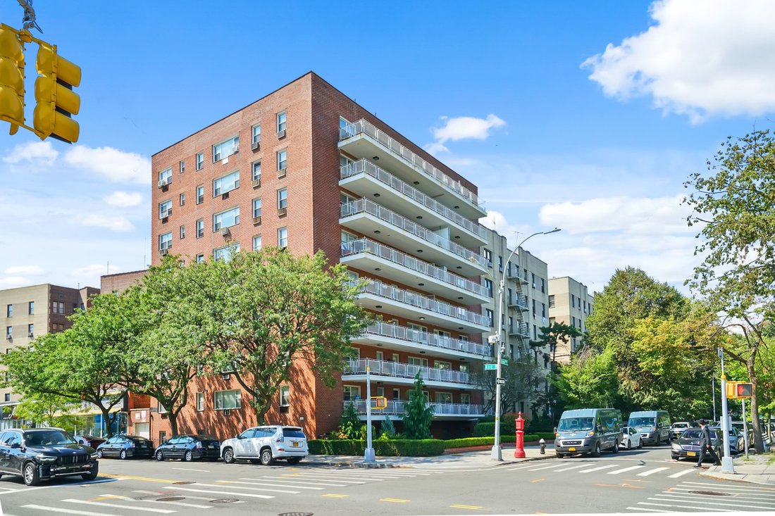 Co Op in New York, New York, United States 1 - 18387516