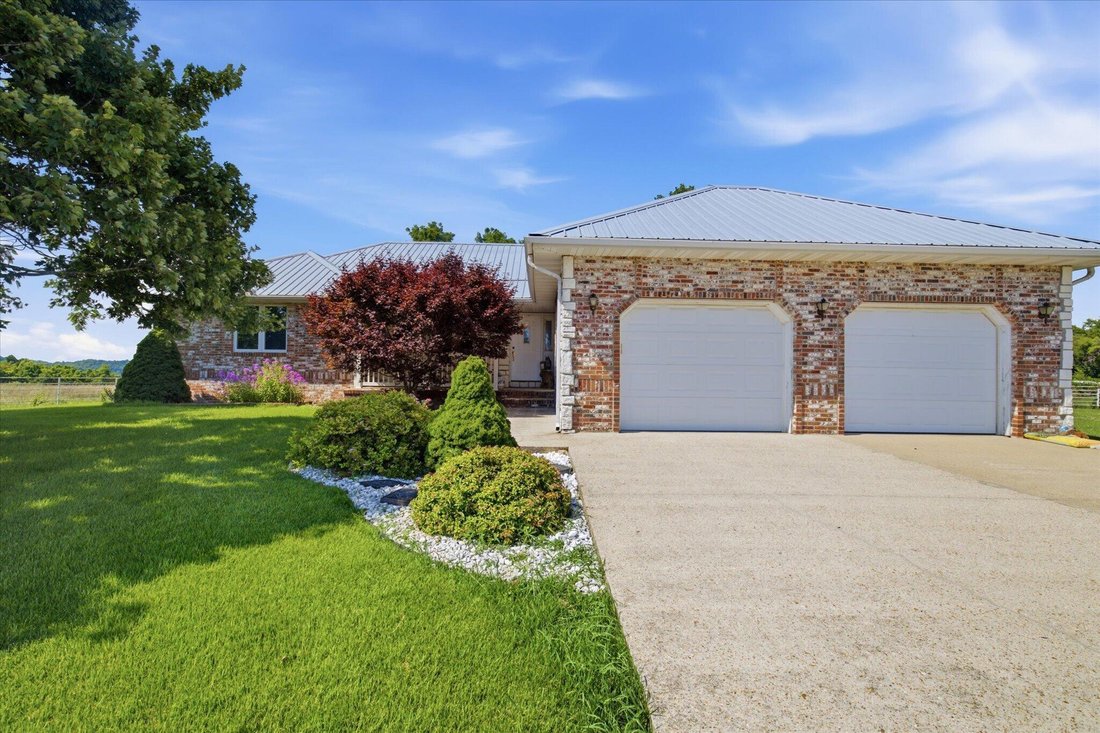 Farm Ranch in Mansfield Location, Missouri, United States 1 - 18387157