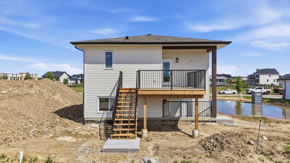 House in Red Deer, Alberta, Canada 4 - 18387775