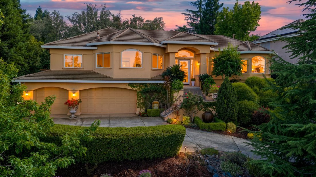 El Dorado Hills, California, United States 1 - 18387545
