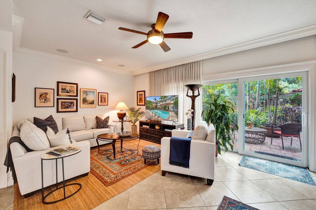 Condo in Fort Lauderdale, Florida, United States 1 - 18387526