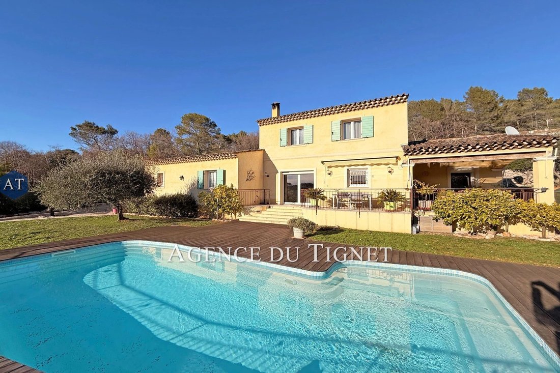 Villa in Saint-Cézaire-sur-Siagne, Provence-Alpes-Côte d'Azur, France 1 - 17049208