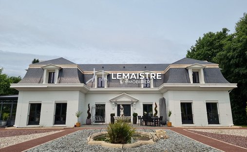 House in Saint-Romain-de-Colbosc, Normandy, France 1