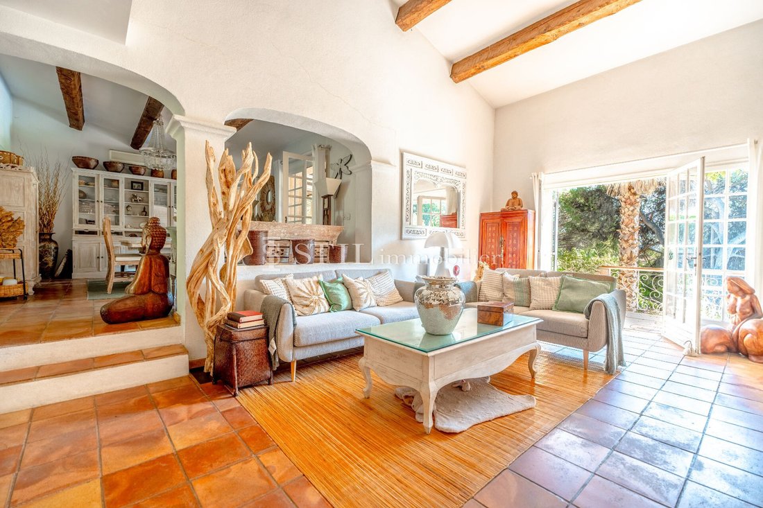 Villa in Ville-Les Saquedes-Le Bouillonnet, Sainte-Maxime, France 3 - 18387667