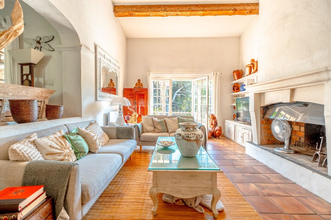 Villa in Ville-Les Saquedes-Le Bouillonnet, Sainte-Maxime, France 4 - 18387667