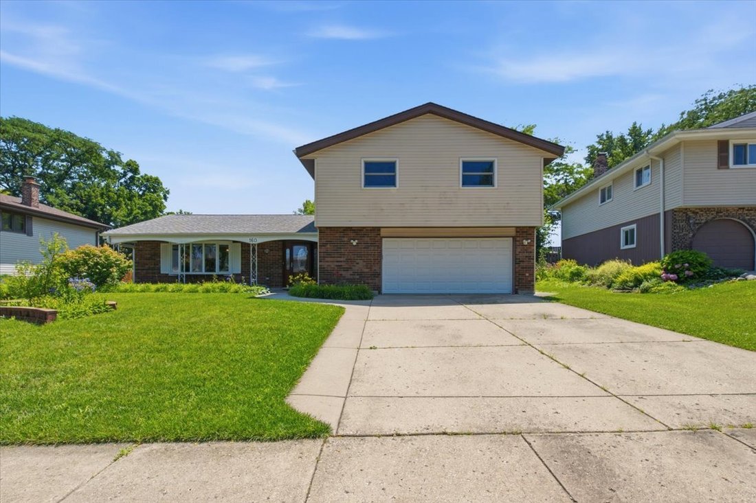 House in Bloomingdale, Illinois, United States 1 - 18386863