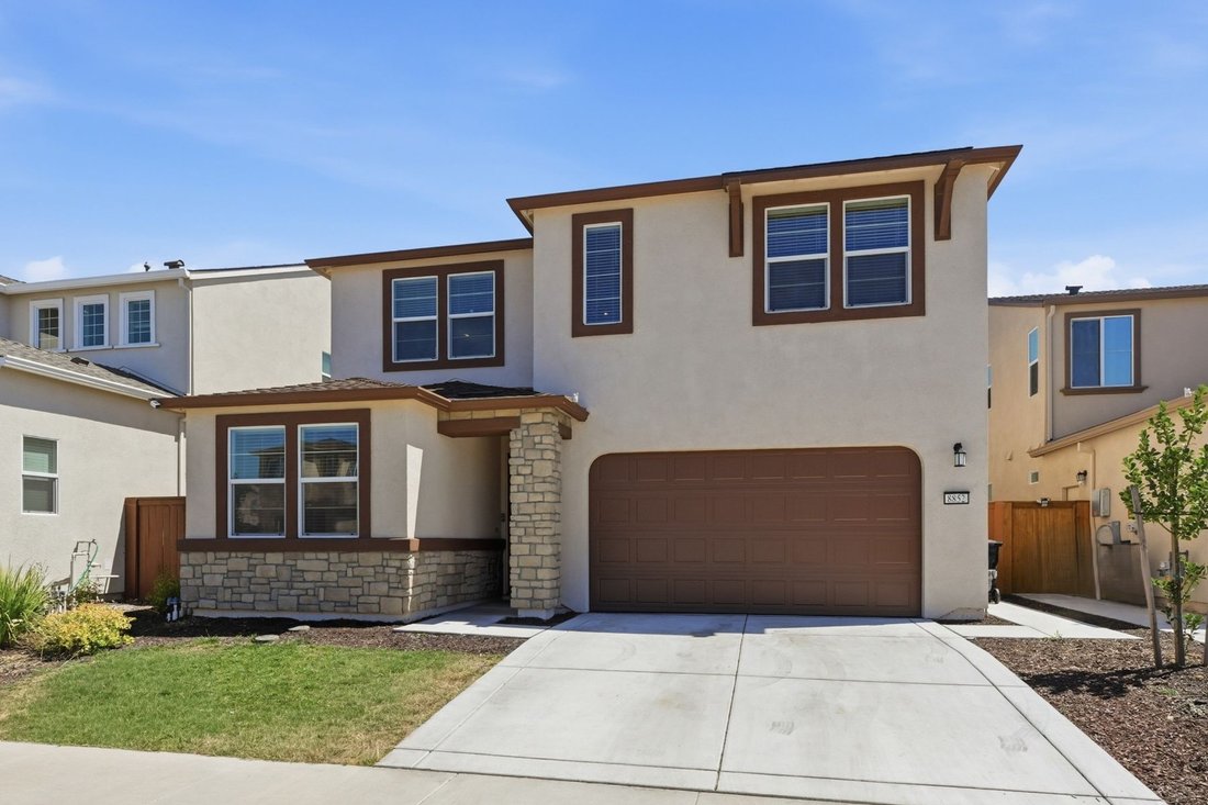 Sacramento, California, United States 1 - 18387487