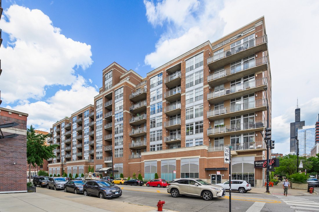 Condo in Chicago, Illinois, United States 1 - 18386851