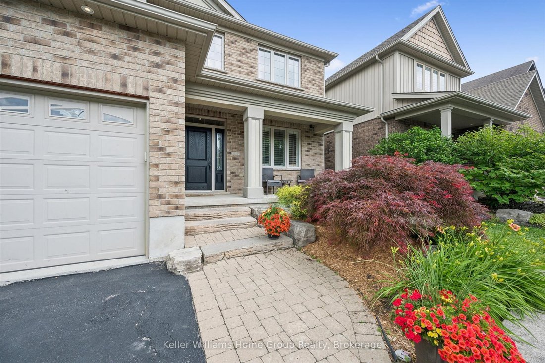 House in Waterloo, Ontario, Canada 3 - 18387184