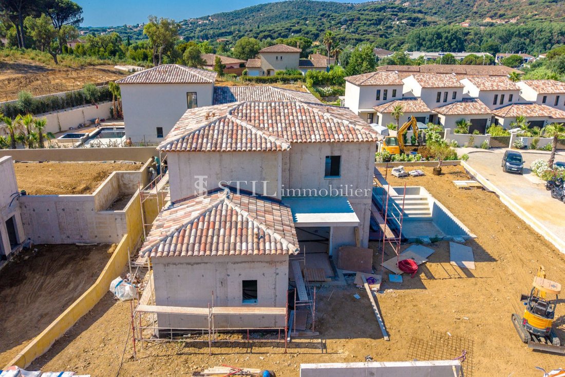 Villa in Ville-Les Saquedes-Le Bouillonnet, Sainte-Maxime, France 3 - 15386369