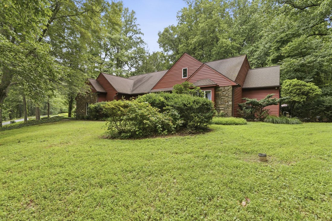 House in Hampton, Maryland, United States 1 - 18387310