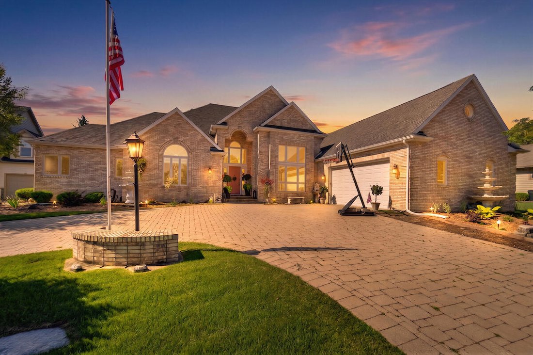 Maison à Kenosha, Wisconsin, États-Unis 3 - 18387027