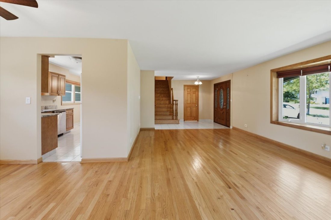 House in Bloomingdale, Illinois, United States 4 - 18386863