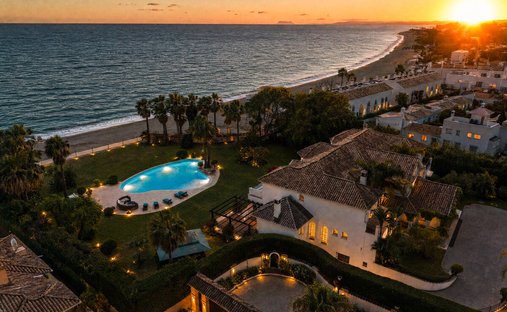 Villa in Estepona, Andalusien, Spanien 1