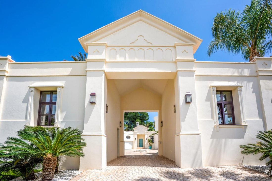 Villa in Guadalmina Baja, San Pedro de Alcantara, Spain 2 - 18388138