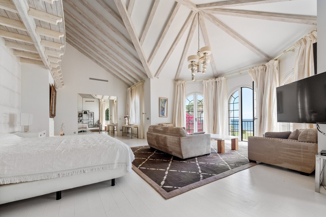 Villa in Estepona, Andalusia, Spain 3 - 18388210