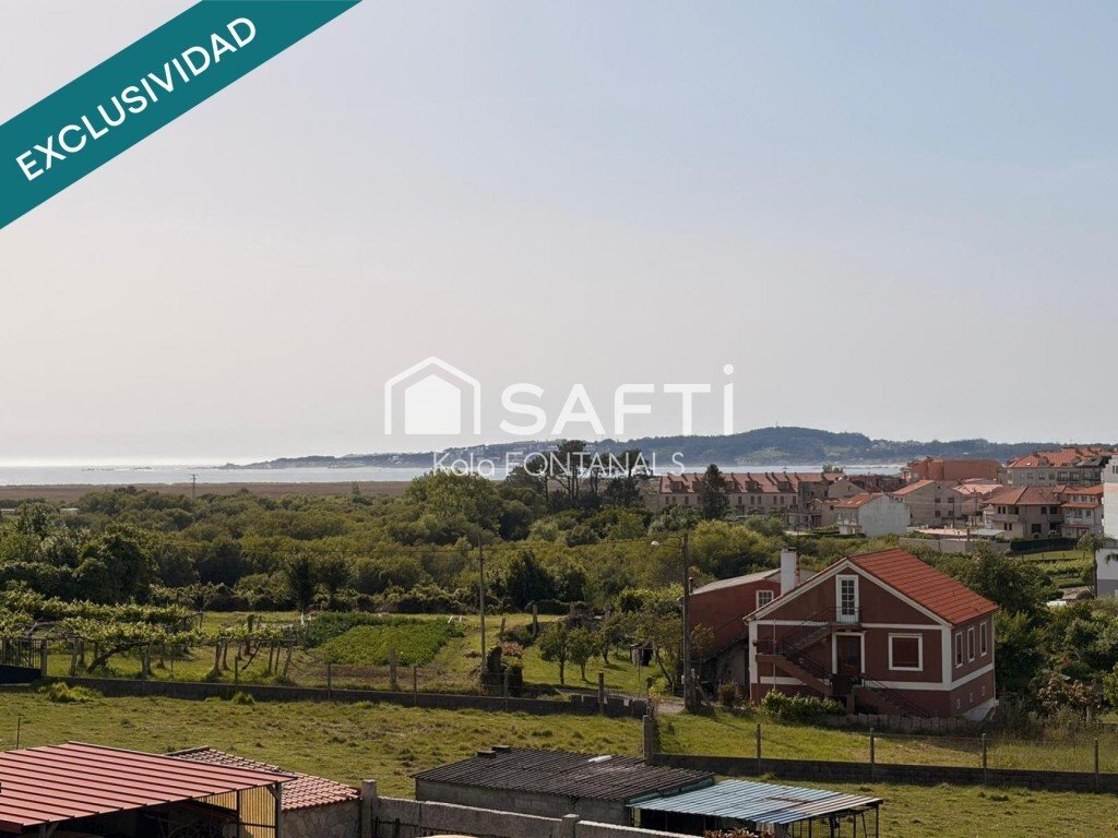 Noalla, Sanxenxo, Spain 4 - 18388214