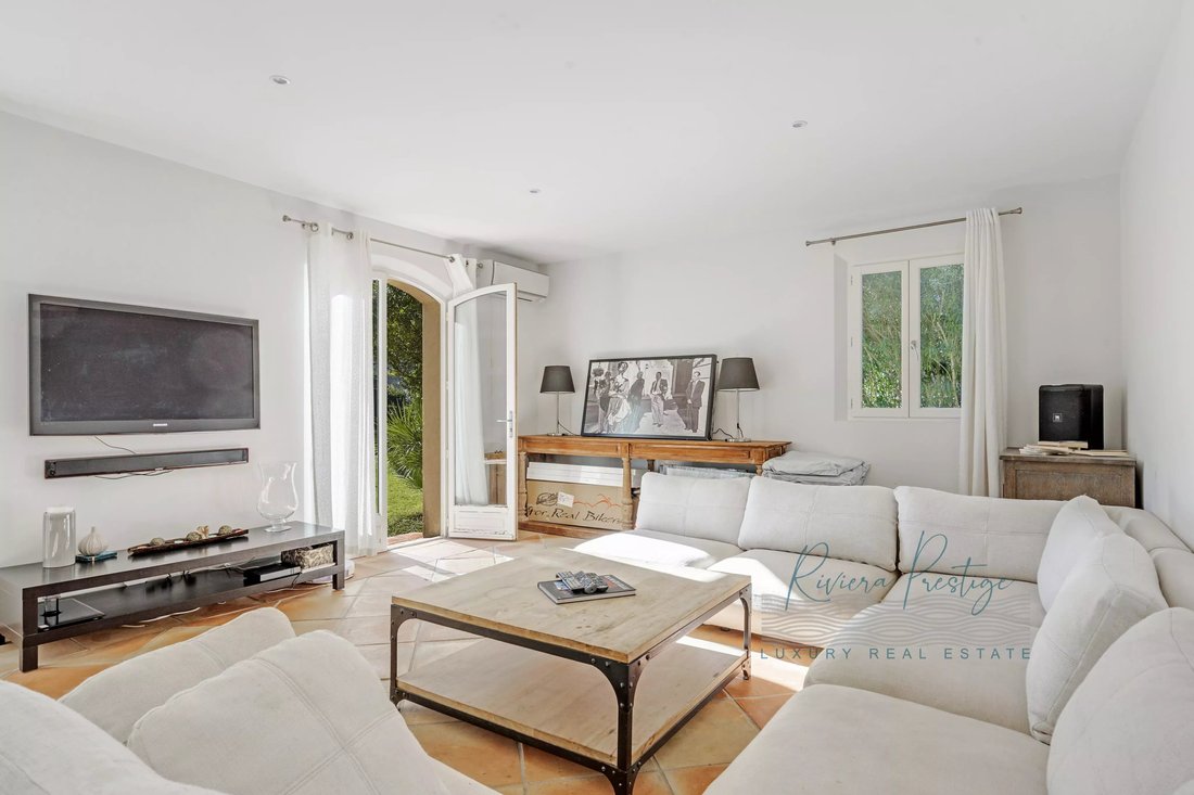 Villa in Gassin, Provence-Alpes-Côte d'Azur, France 4 - 18388139