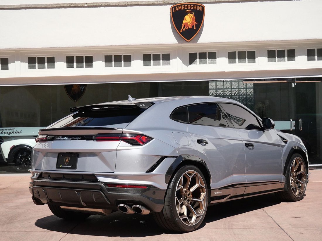 Suv in Beverly Hills, CA, United States 3 - 18387920
