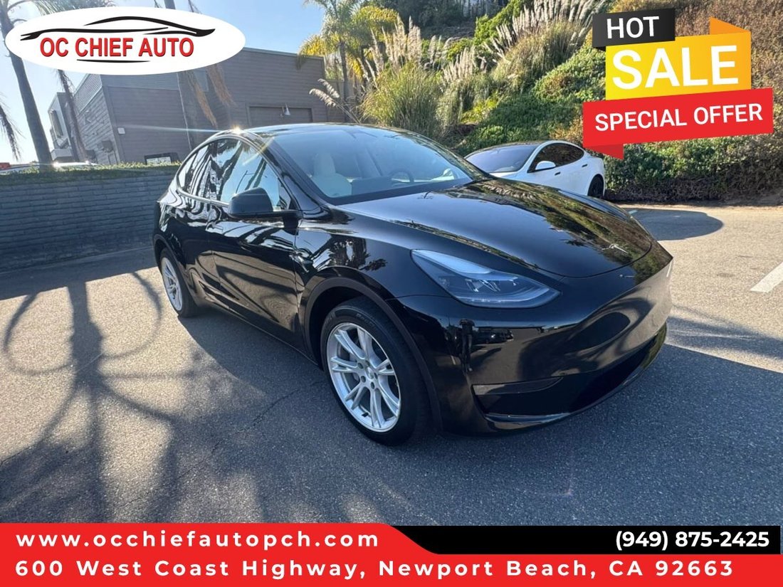 Suv in Newport Beach, CA, United States 1 - 18118265
