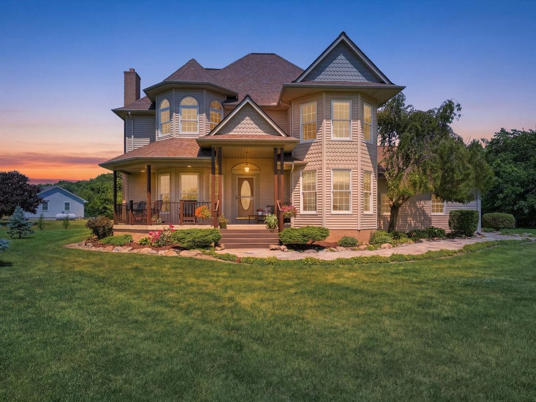 House in Richmond, Michigan, United States 1 - 18388016