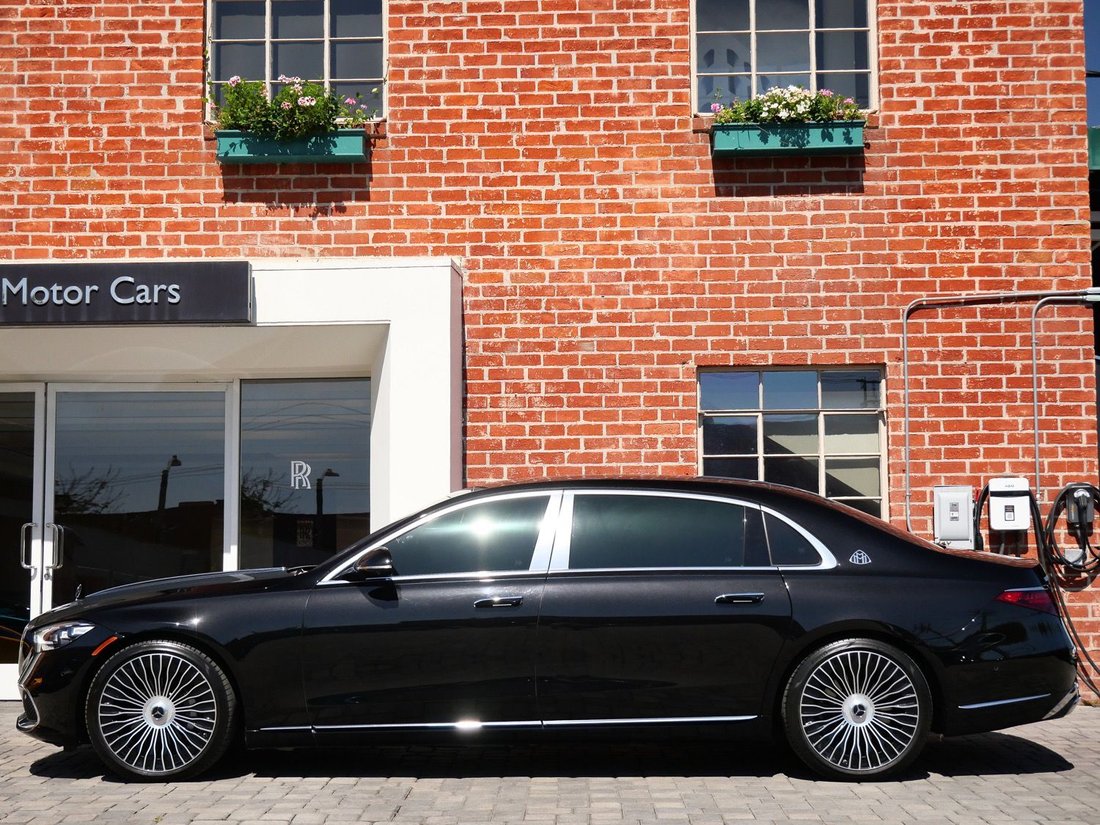 Sedan in Beverly Hills, CA, United States 4 - 18387915