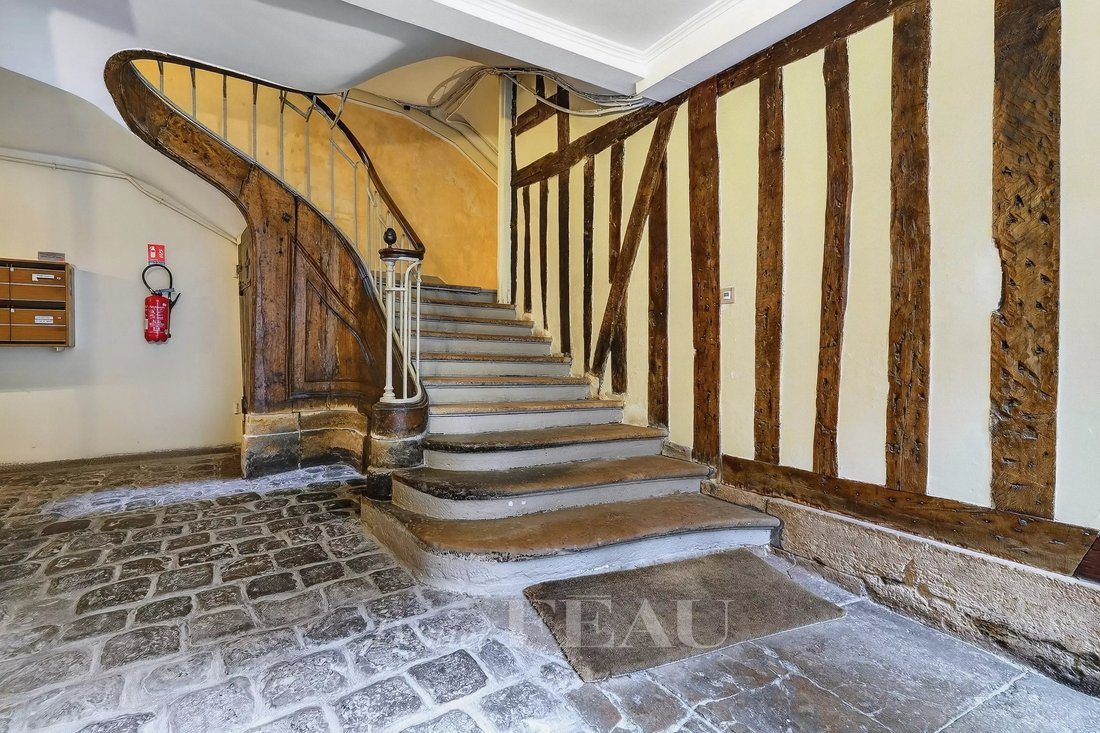 Apartment in Saint Gervais, Paris 4e Arrondissement, Paris 1 - 18388136