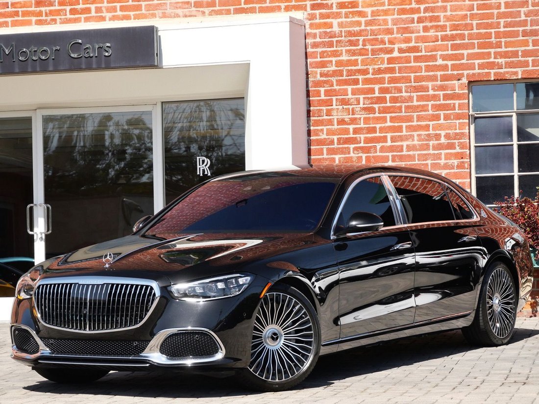 Sedan in Beverly Hills, CA, United States 3 - 18387915