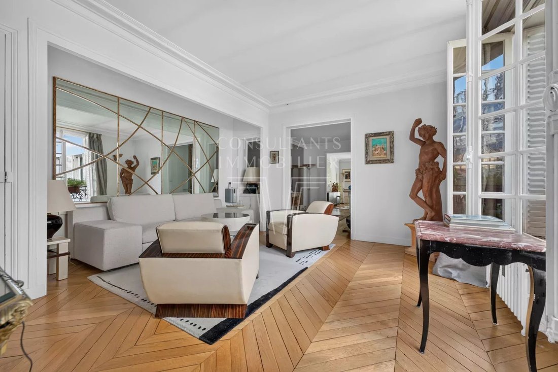 Apartment in Notre Dame des Champs, Paris 6e Arrondissement, Paris 4 - 18381417