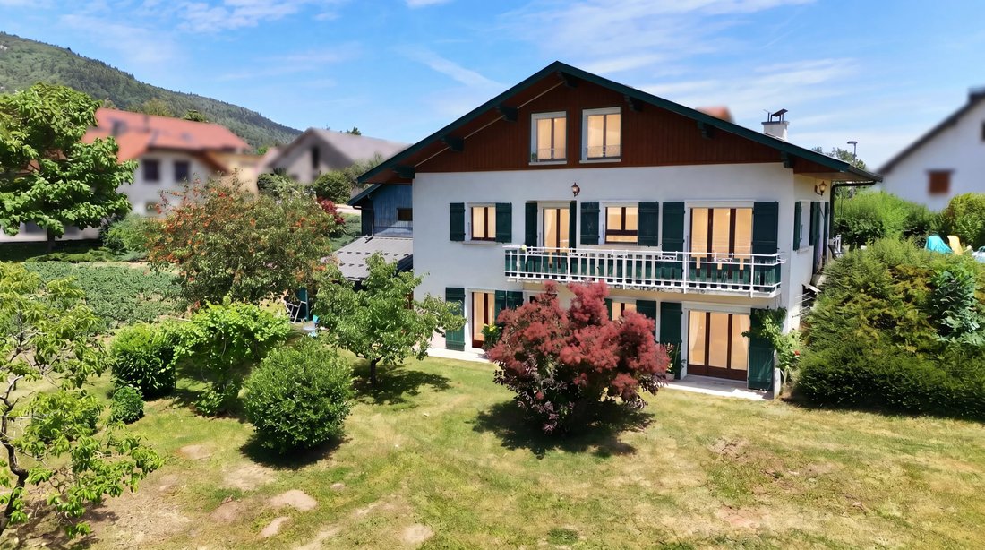 House in Vovray-en-Bornes, Auvergne-Rhône-Alpes, France 1 - 18388093