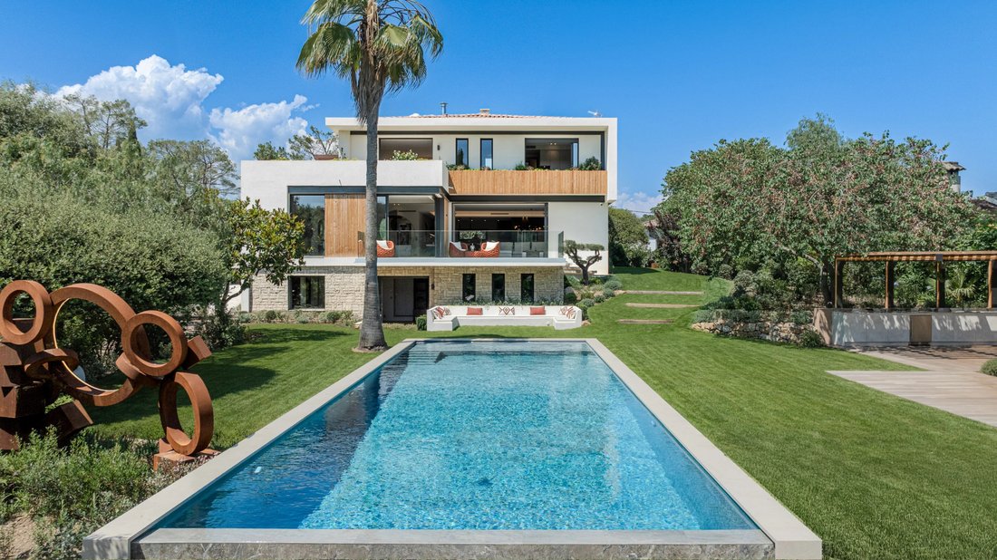 Villa in Mougins, Provence-Alpes-Côte d'Azur, France 2 - 17986364